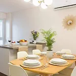 Casa 3 Plantas Con Patio Y Solarium Privados Διαμέρισμα