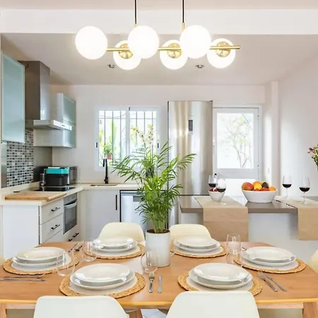 Casa Centrica Luminosa Con Solarium Y Barbacoa * Cordoba