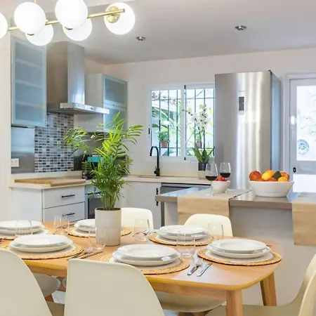 Casa Centrica Luminosa Con Solarium Y Barbacoa *