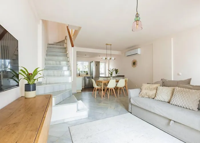 Domek alpejski Casa 3 Plantas Con Patio Y Solarium Privados