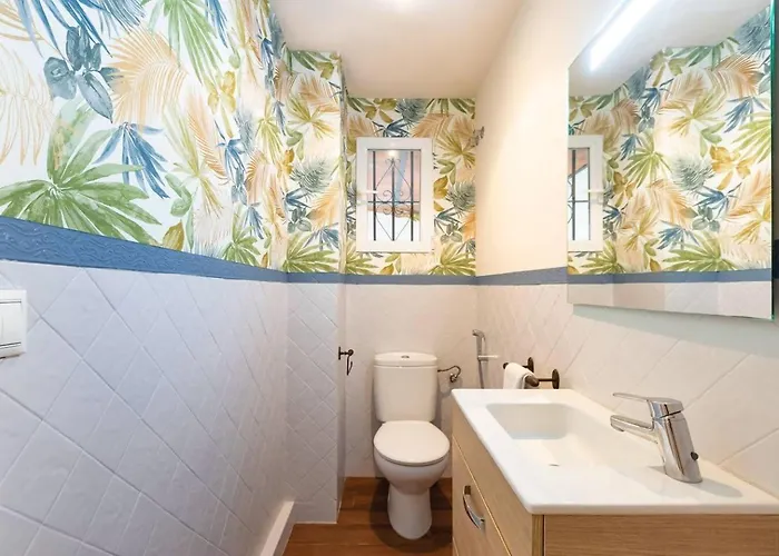 Casa 3 Plantas Con Patio Y Solarium Privados Domek alpejski