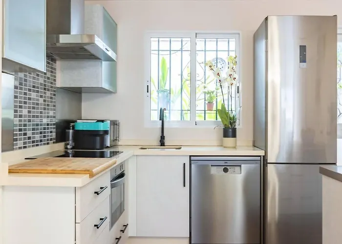 Casa 3 Plantas Con Patio Y Solárium Privados Chalé