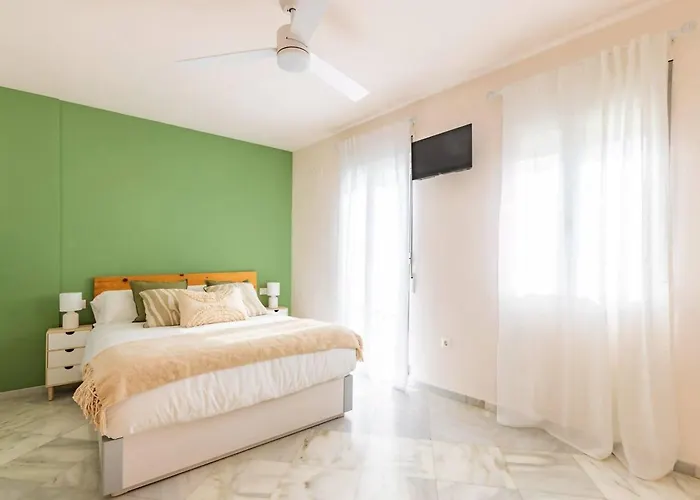 Casa 3 Plantas Con Patio Y Solárium Privados Chalé *