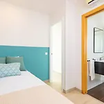 Apartament Casa 3 Plantas Con Patio Y Solarium Privados
