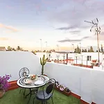 Apartament Casa 3 Plantas Con Patio Y Solarium Privados